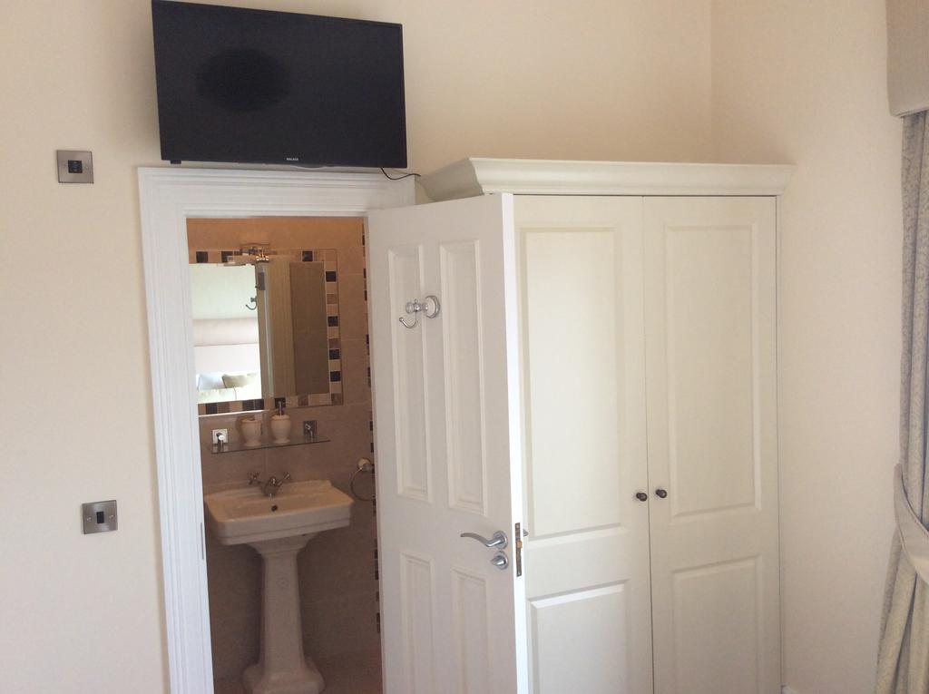 Bed and Breakfast St Columbs House Buncrana Esterno foto